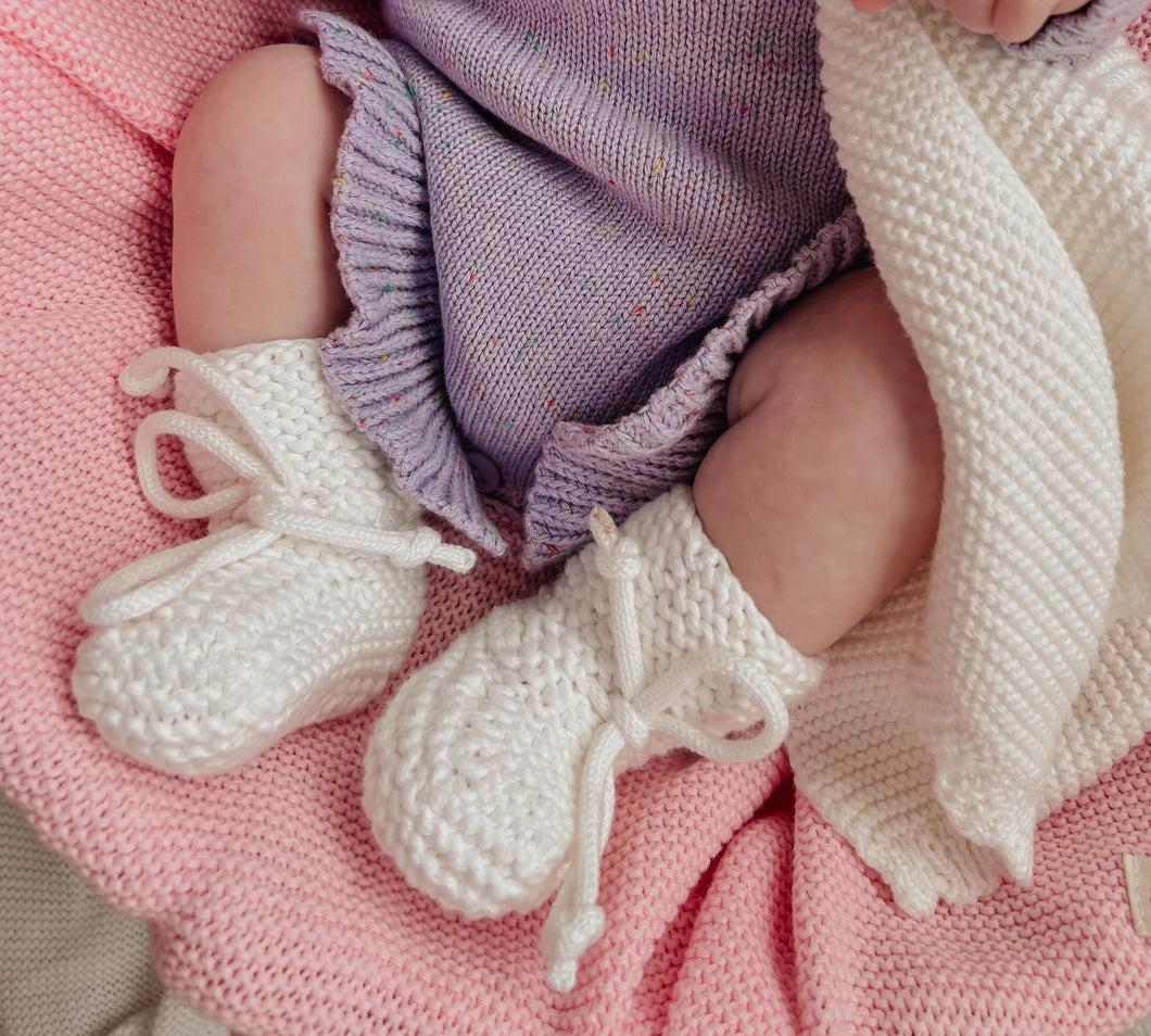 Booties | Classic White