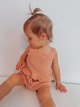 Load image into Gallery viewer, Crochet shorts | Dusty pink
